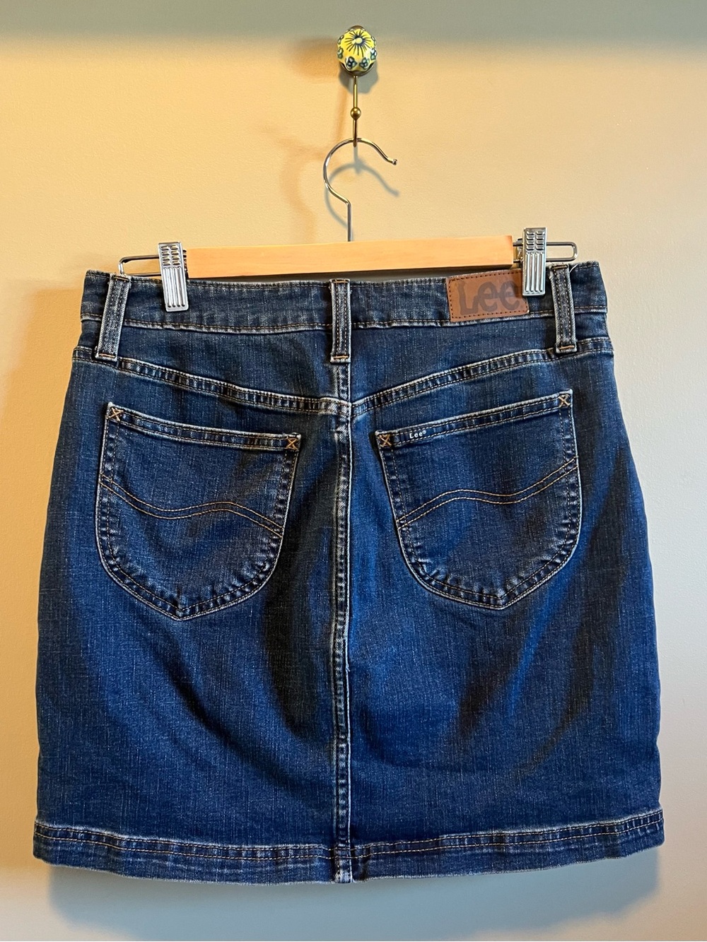 Lee Indigo Denim Skirt with Contrast Stitching - Picture 4 of 6